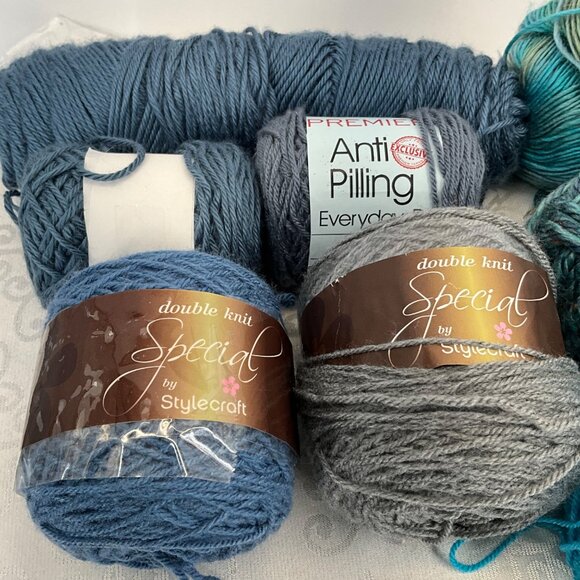 Assorted Green/Blue Yarn Bundle: Stylecraft Double Knit Premier Anti Pilling Red - Picture 2 of 7